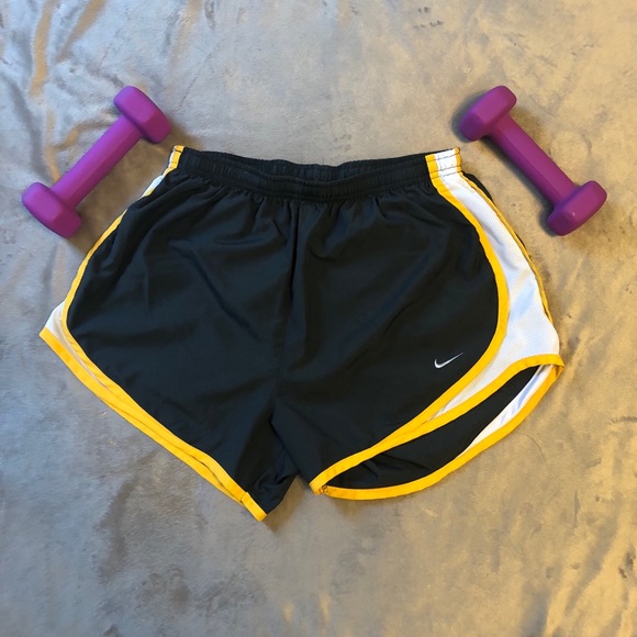 Nike Dri-Fit Shorts - Picture 1 of 2